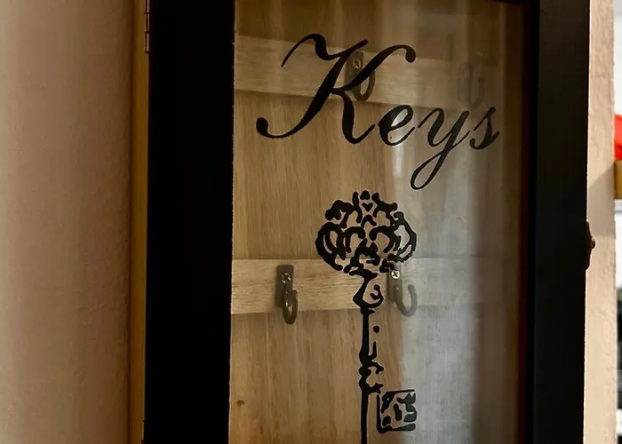 Chic Elena アパート ナボダリ